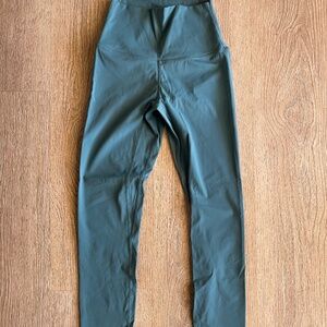 Born Primitive Your Go to Legging 2.0